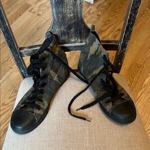 Camouflage High-Top Sneakers